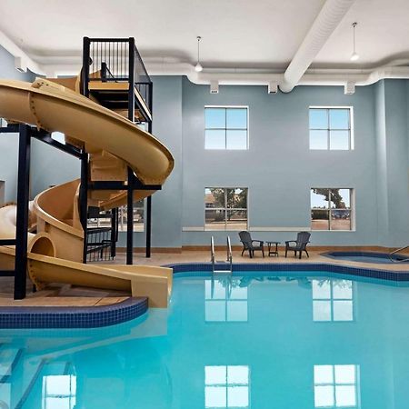 Wingate By Wyndham Lethbridge Hotel Екстериор снимка