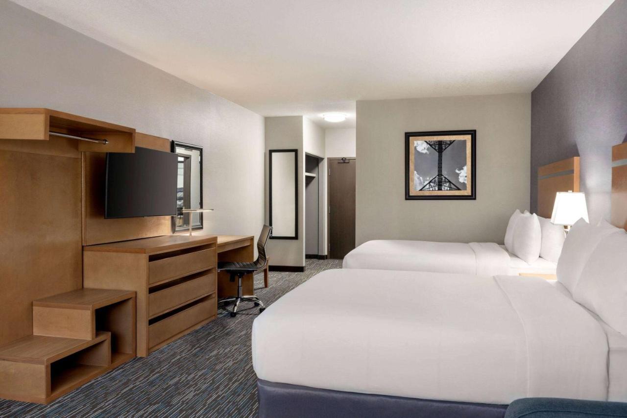 Wingate By Wyndham Lethbridge Hotel Екстериор снимка
