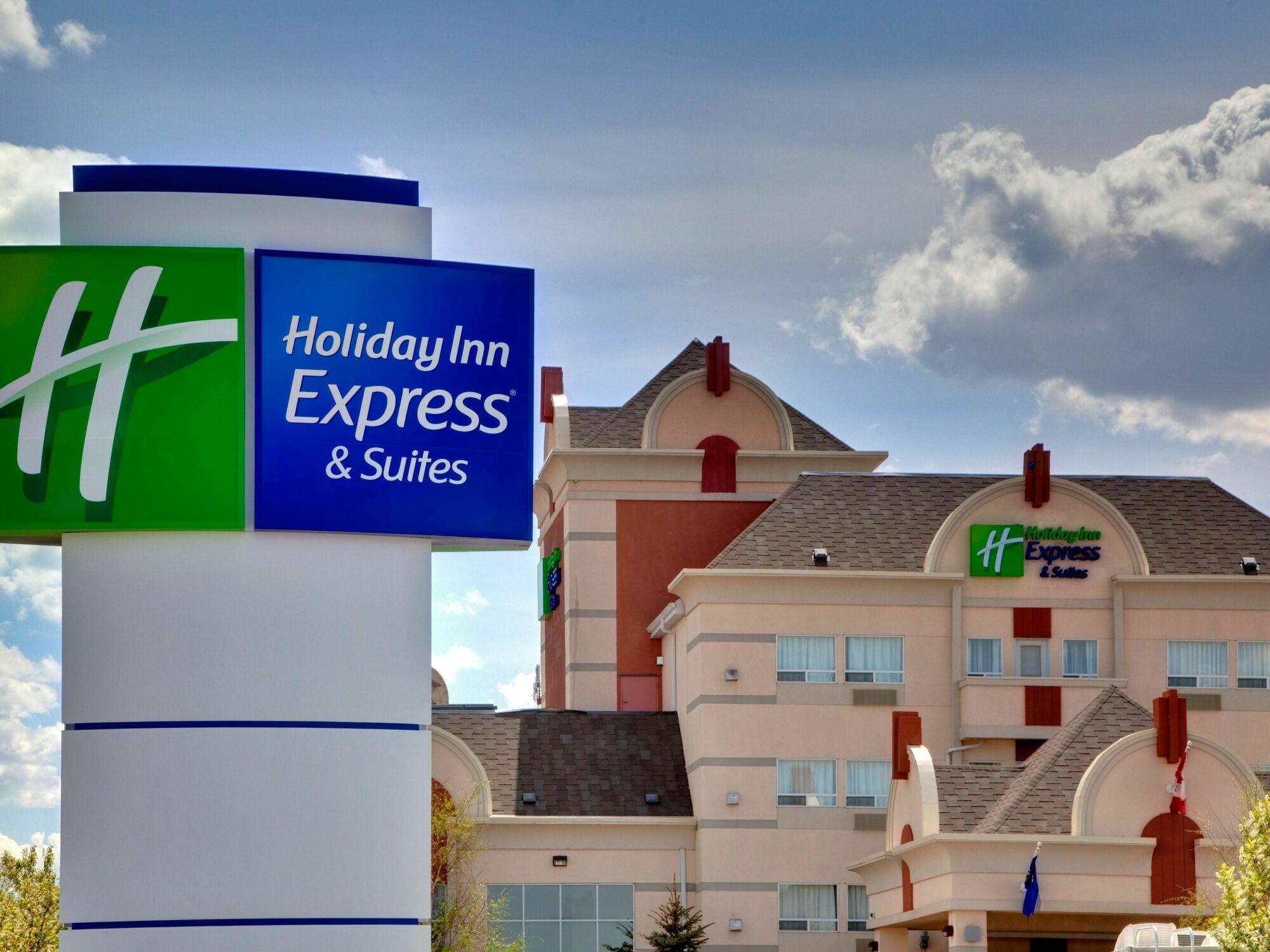 Wingate By Wyndham Lethbridge Hotel Екстериор снимка