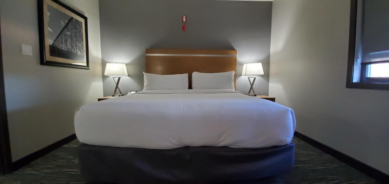 Wingate By Wyndham Lethbridge Hotel Екстериор снимка